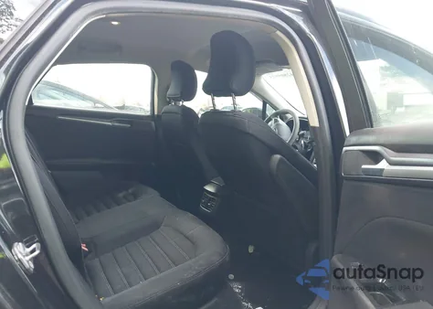 2015 Ford Fusion Se z USA, uszkodzony, nr VIN 3FA6P0H78FR258434